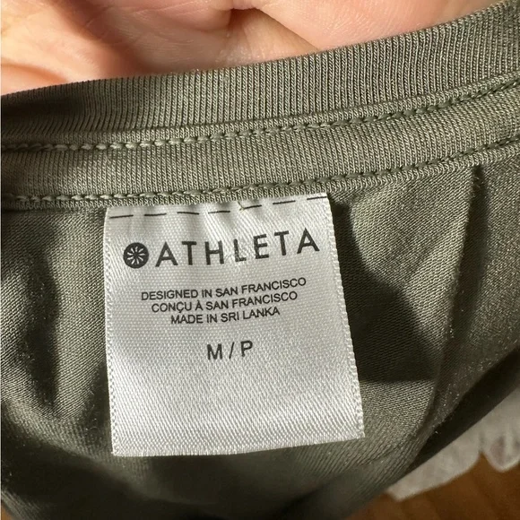 NWT- Athleta from the Power of She collection - Picture 4 of 10
